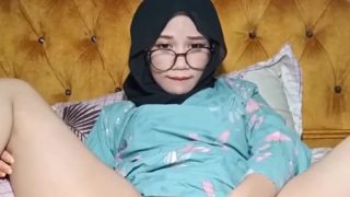 Hijab Kaca Mata Maniak Sex Pap Colmek Pakai Dildo