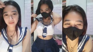 HDLesTari Host Toket Bulat Cantik Colmek