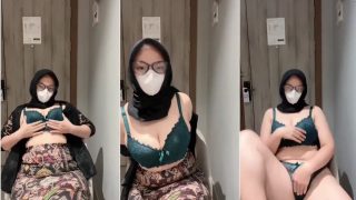 Jilbab Kebaya Pulen Atraksi Colmek